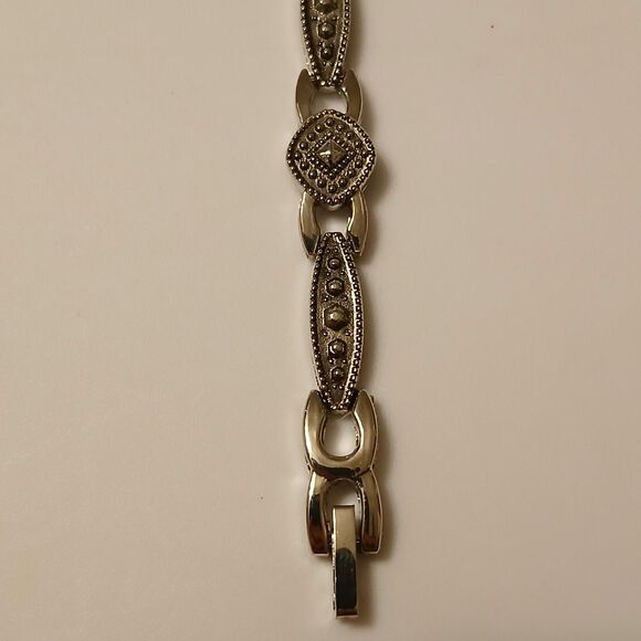 Vintage Cote d'Azur Silver Tone Mother of Pearl Dial Quartz Ladies Watch Sz. 7" - Picture 11 of 16